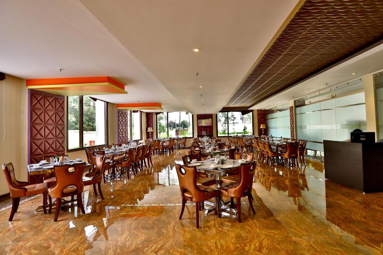 Regenta Resort Bharatpur, Fatehpur Sikri Road מראה חיצוני תמונה